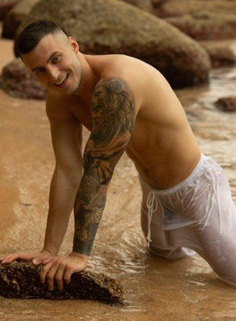 Max B - LA model tweet media