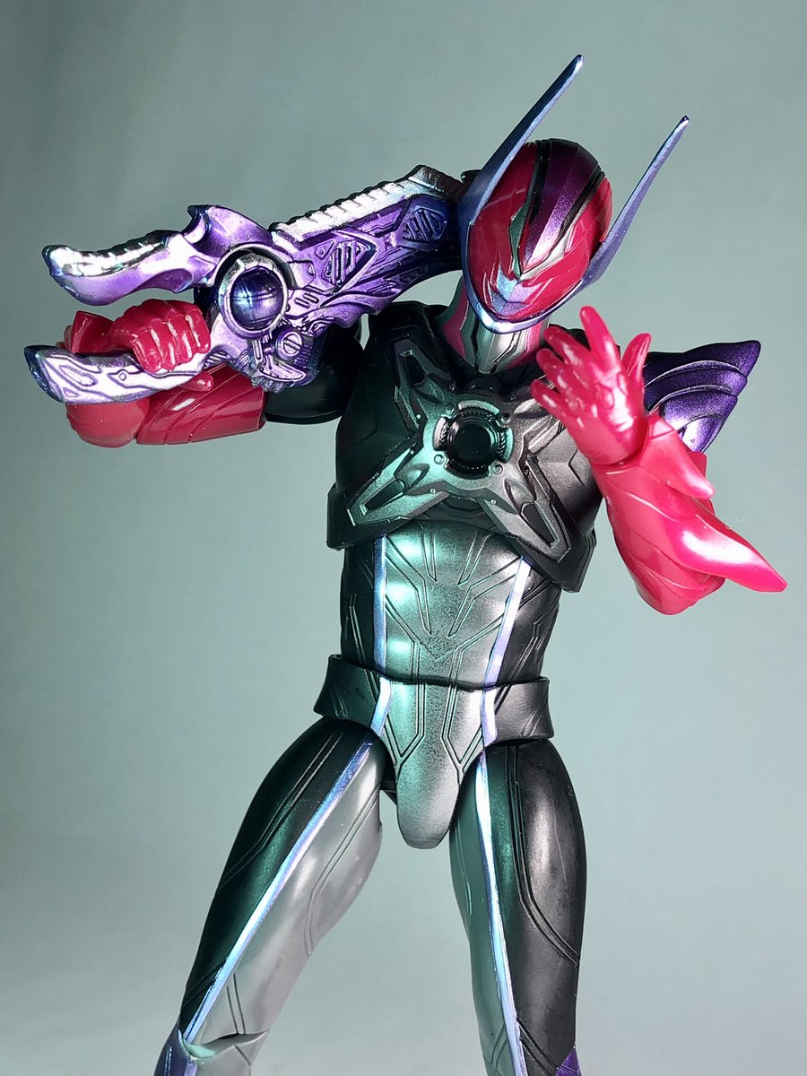 アクションフィギュアのブレイカムドォーンだけ塗装しました！ 本体は