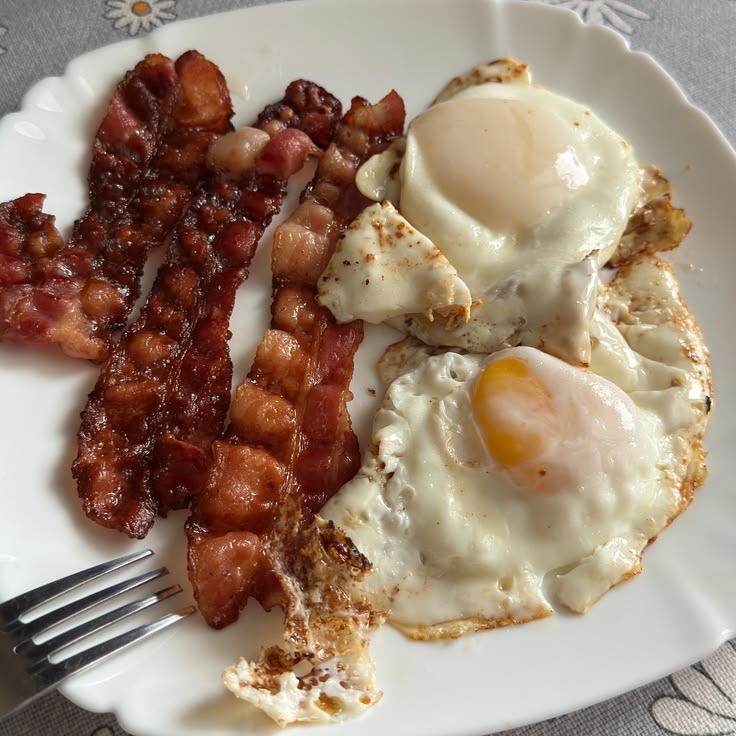 sweetberryfair's tweet image. american vs british #foodpoll 

3 days duration // cals are not counted &amp;lt;3
#thisorthat #foodies #interactivethread #mealspo #edtwt #foodbattle