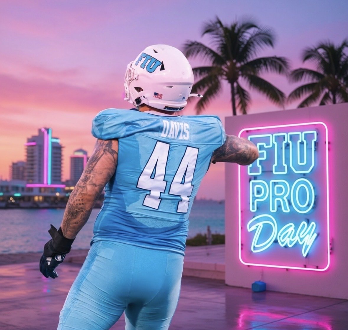 ⚡️TITAN BORN! TITAN BRED!⚡️ tweet media