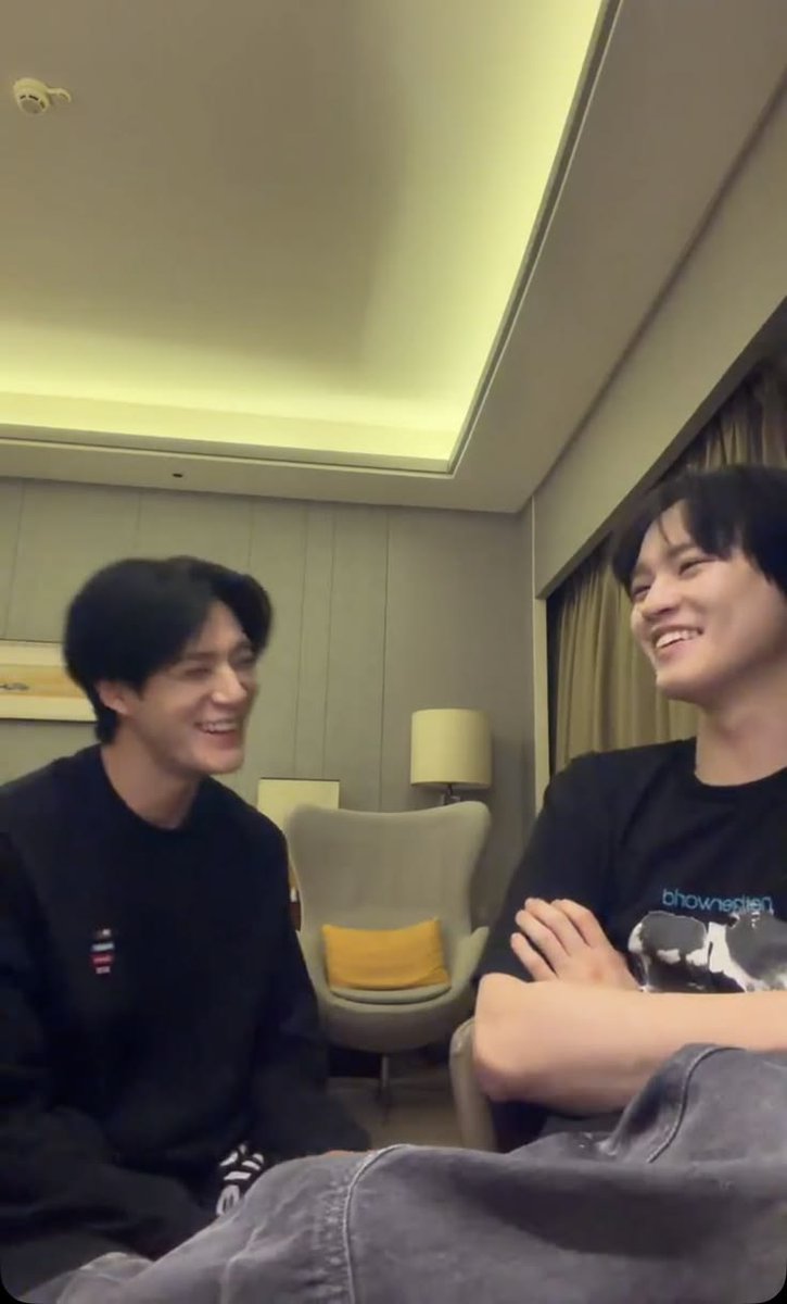 Leo, 王 tweet media