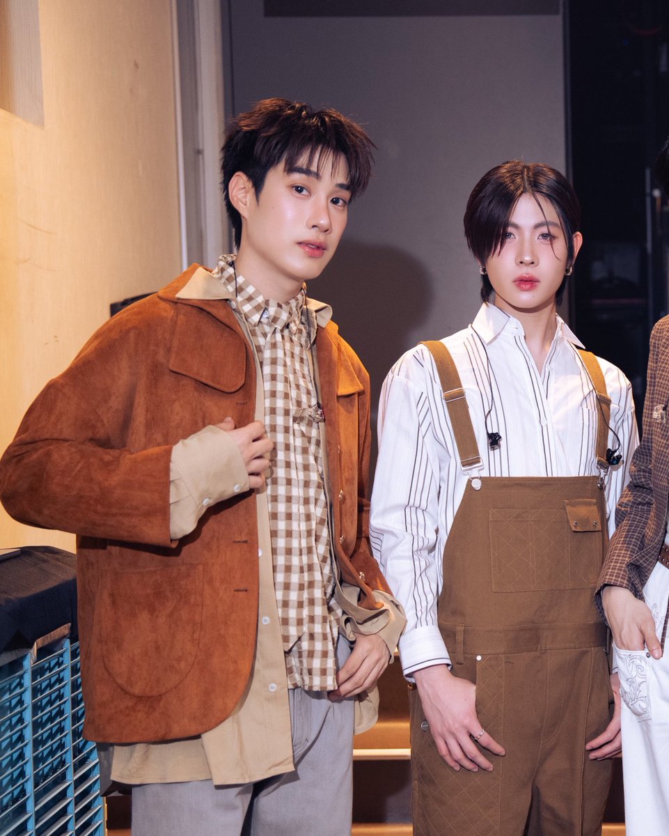 แซลมอนเฟิ้ด⋆˚🍣˖° ft.ผมเป็นเมะนะครับ tweet media