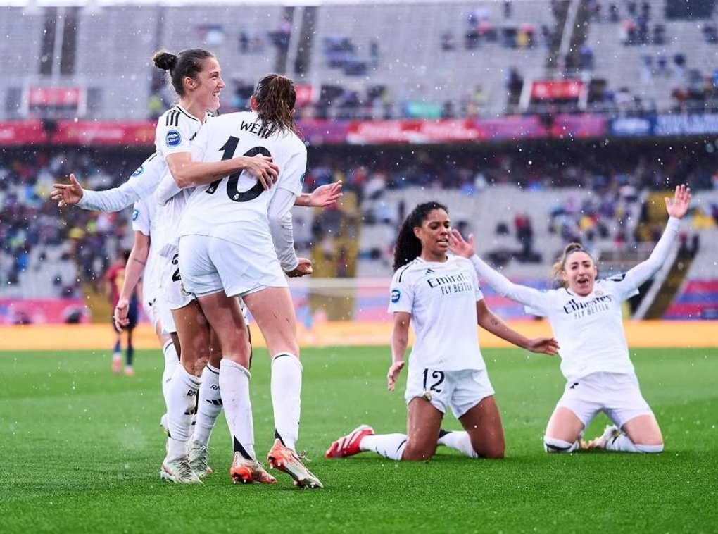 𝐌𝐚𝐫𝐢𝐧𝐚⭐️🤍 del 13'6%🎹 tweet media