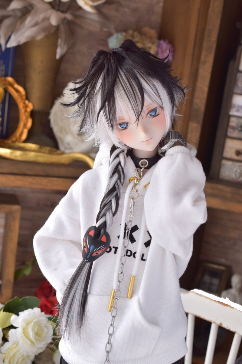 よもき tweet media