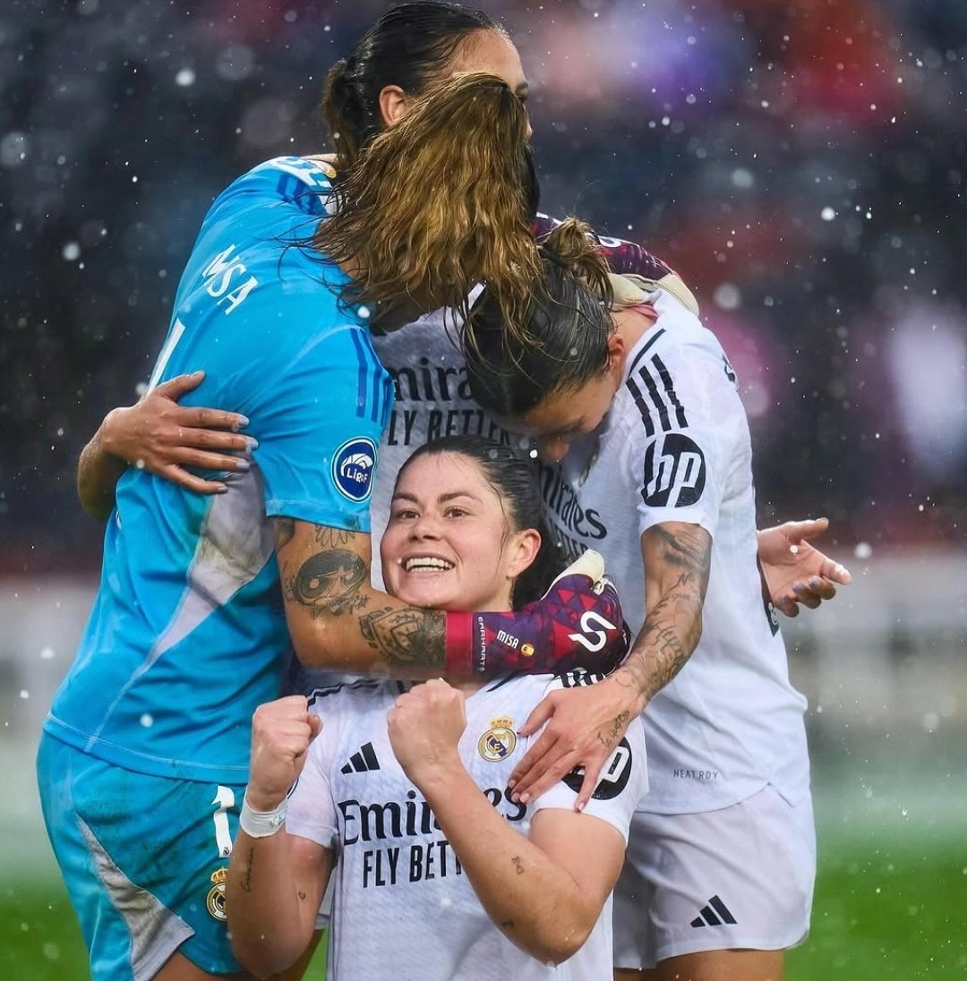 𝐌𝐚𝐫𝐢𝐧𝐚⭐️🤍 del 13'6%🎹 tweet media