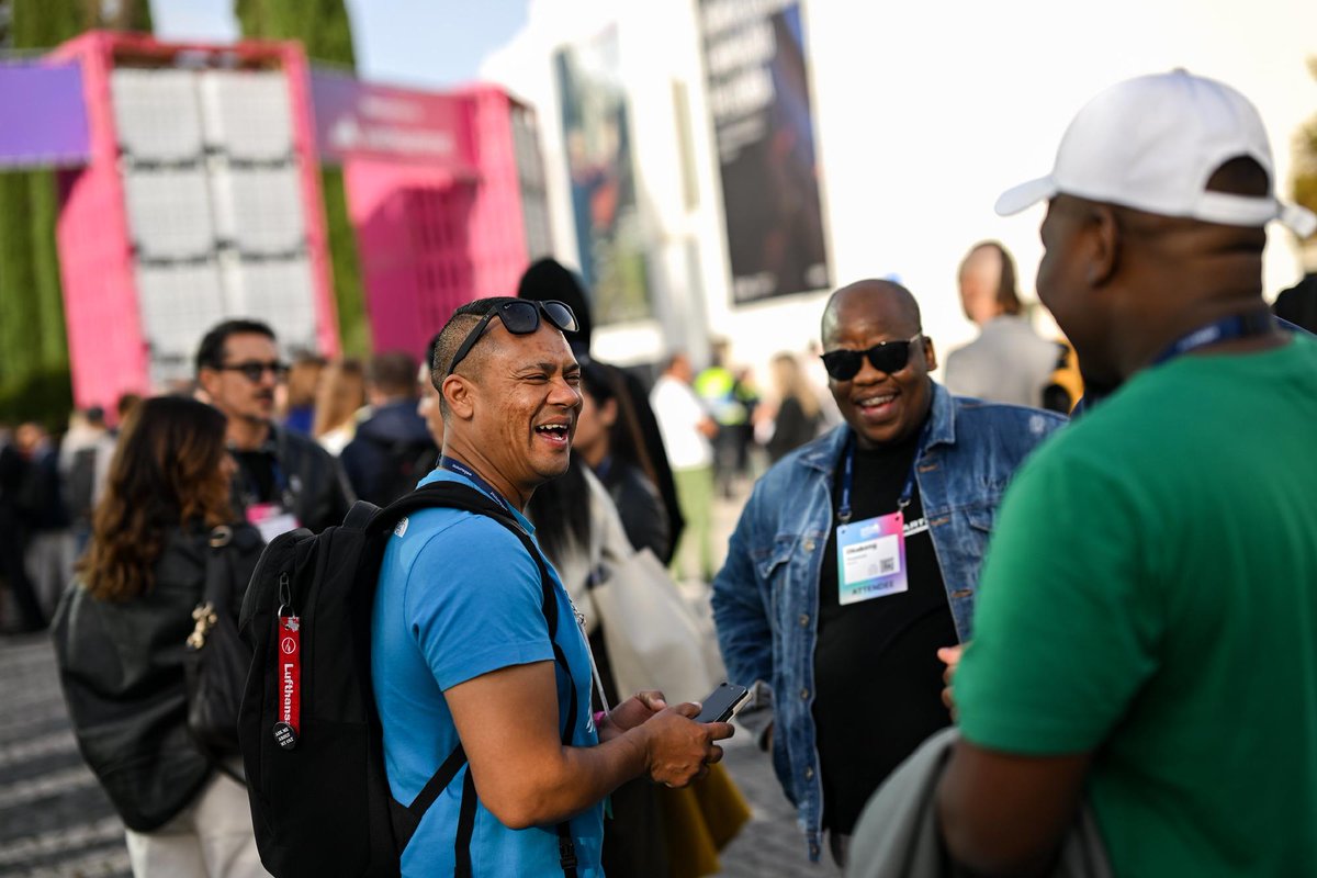 Web Summit tweet media