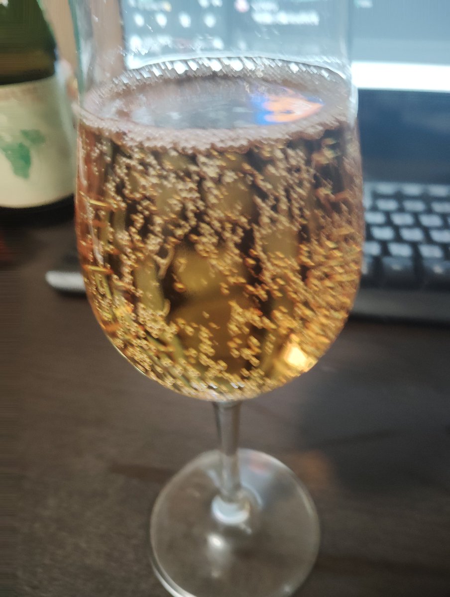 しふく【SFK】 tweet media