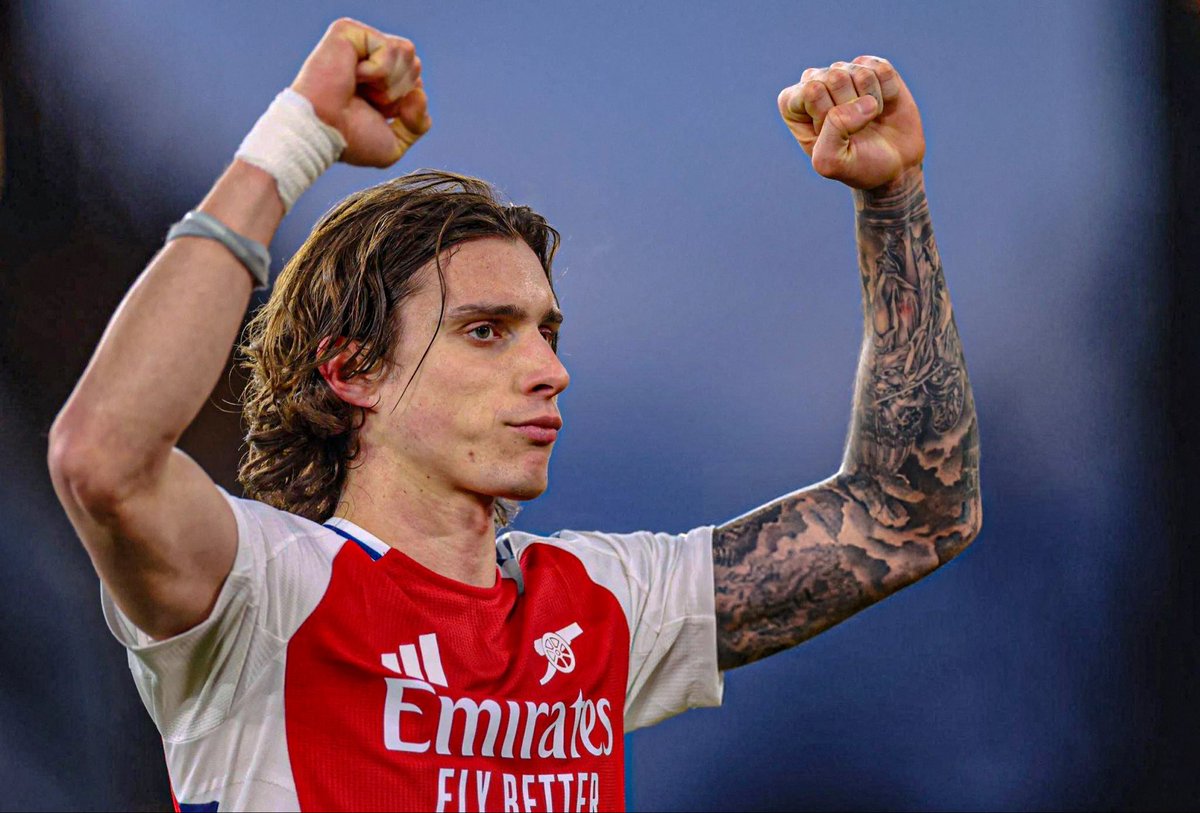 Arsenal Babe tweet media