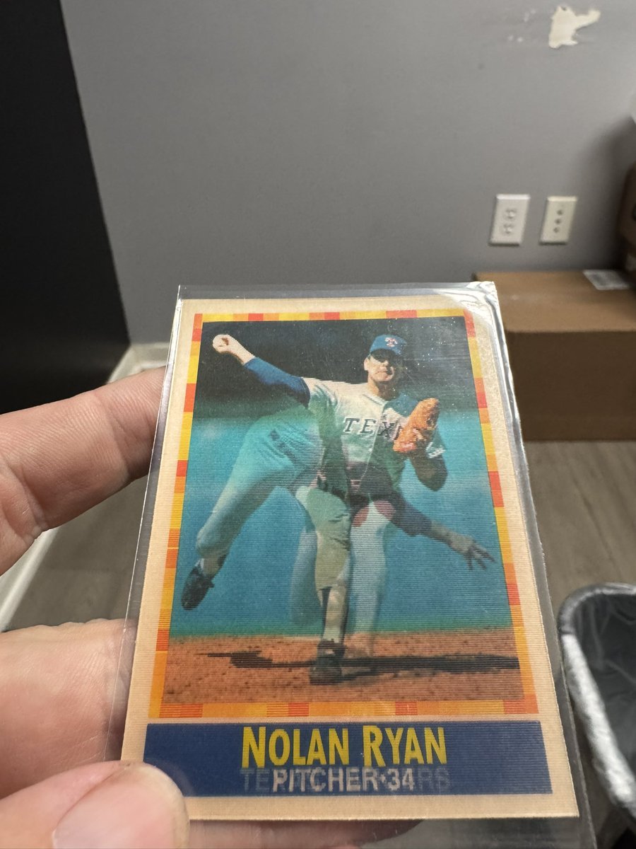 treowx.skr tweet media