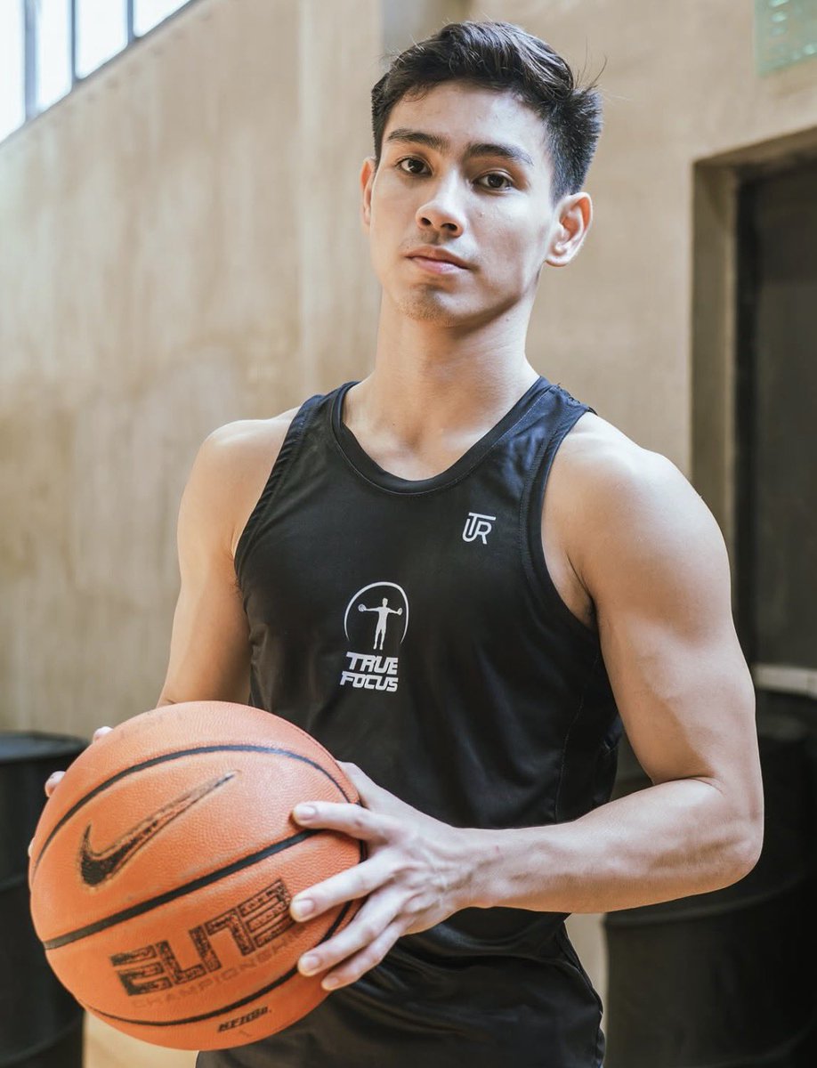 Daily Hot Dudes tweet media