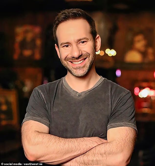 Caketales_with_Nicki tweet media