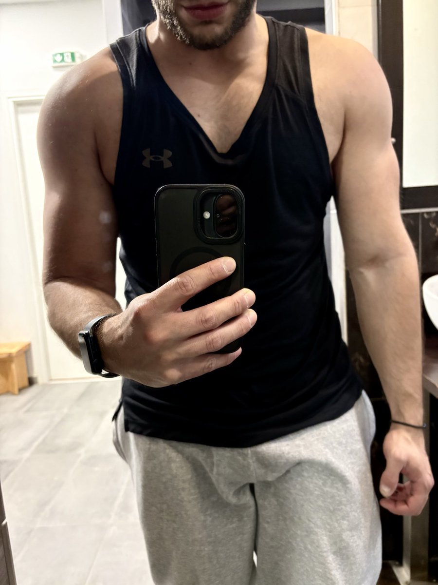 Zaratoustra tweet media