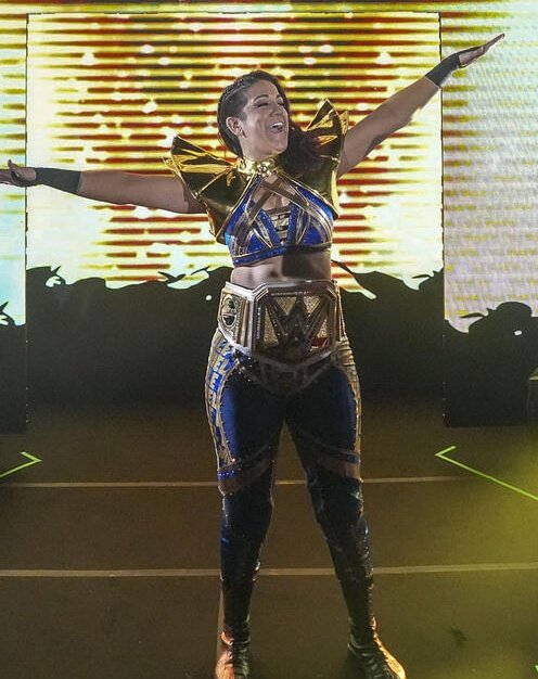Jason_Gilliam05's tweet photo. It's #RoleModelMonday @itsBayleyWWE
#RoleModel #BayleyIsHot #BayLyra #DingDongHello #WWERaw #RawOnNetflix https://t.co/7H0D6XZHat