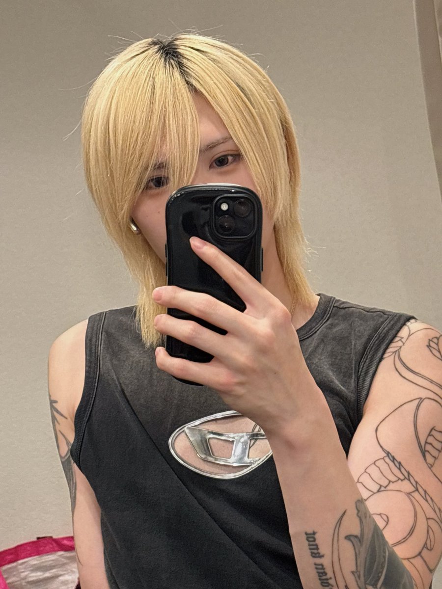 iです。 tweet media