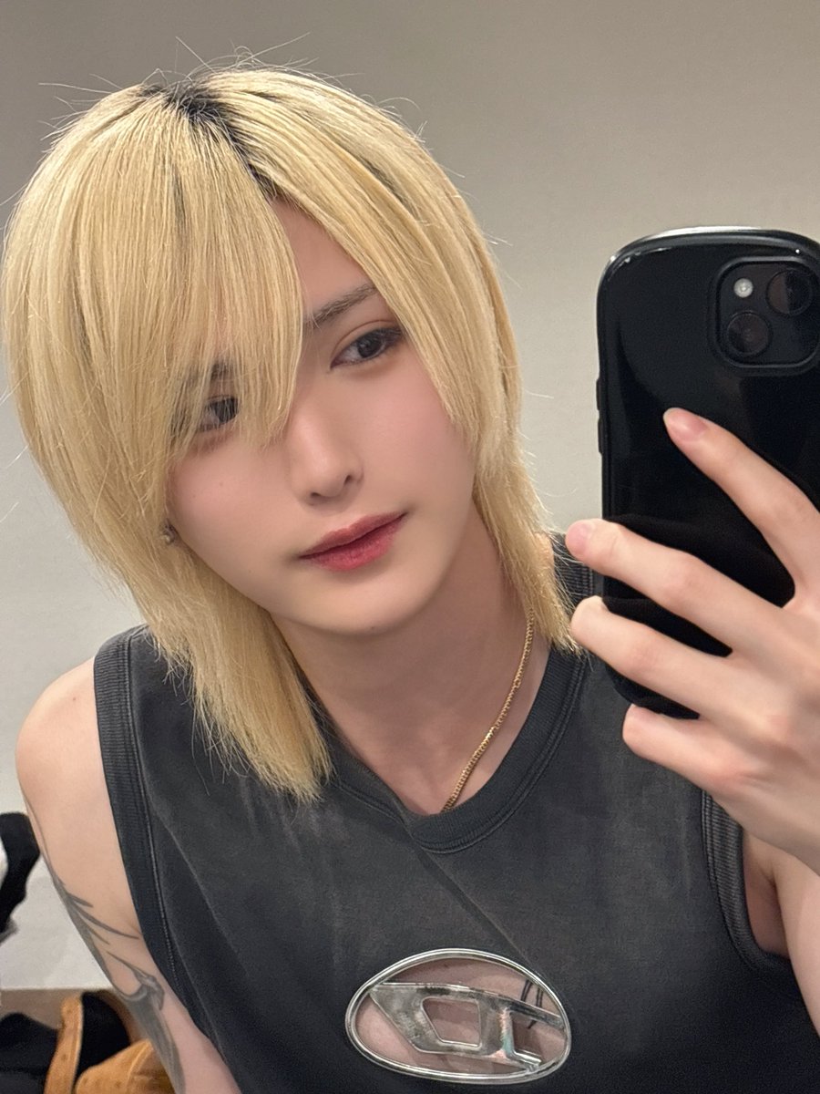 iです。 tweet media