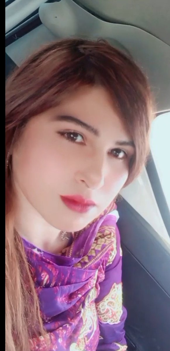 Saimakomal129's tweet image. On way #surprise