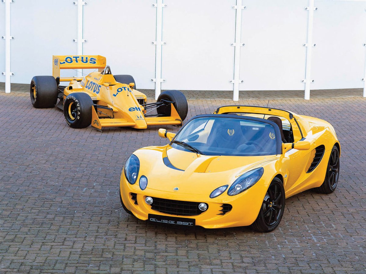ClubLotusFrance's tweet photo. Lotus Elise S2 série limitée 99T et Lotus F1 Honda 99T - Saison F1 de 1987 #Lotus #Elise #99T #F1 #MyLotus #MaLotus #LotusElise #ForTheDriver #LotusCars #ClubLotusFrance @LotusCars @ClassicLotus @ClubLotusFrance https://t.co/j7ARgkbnzF