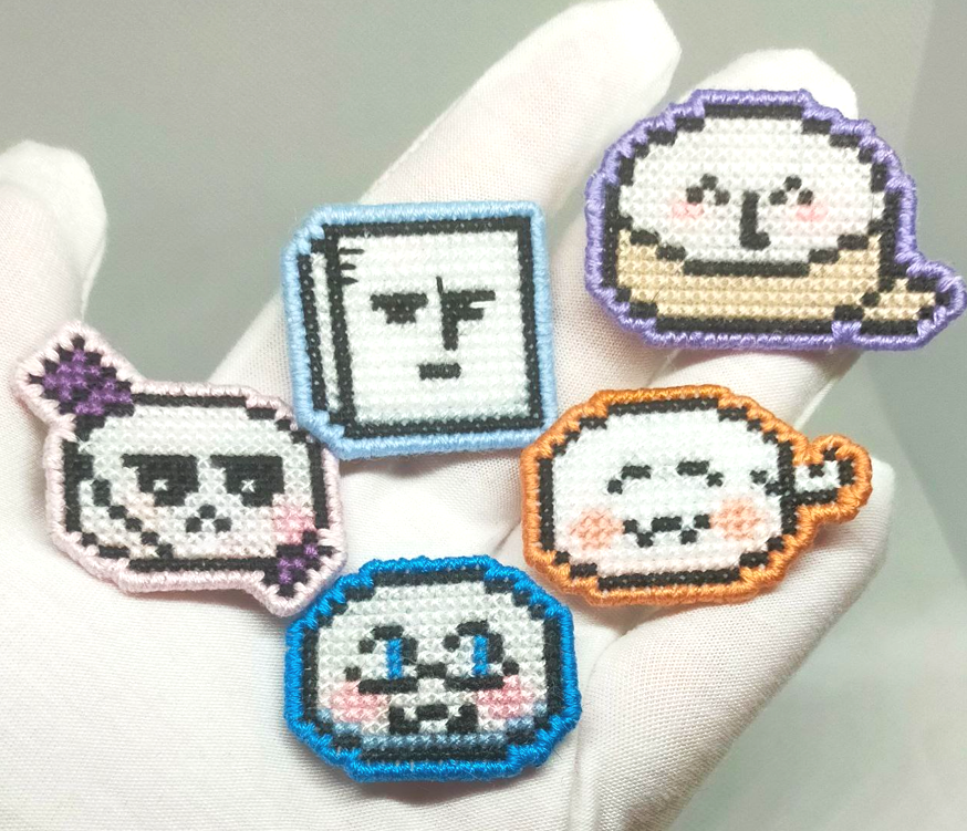 My handmade mochi, yay

#hetalia #hws #aph #mochitalia #mochi #italy #germany #japan #russia #america #pin #crossstitching #embroidery #handcrafted #handwork #cute