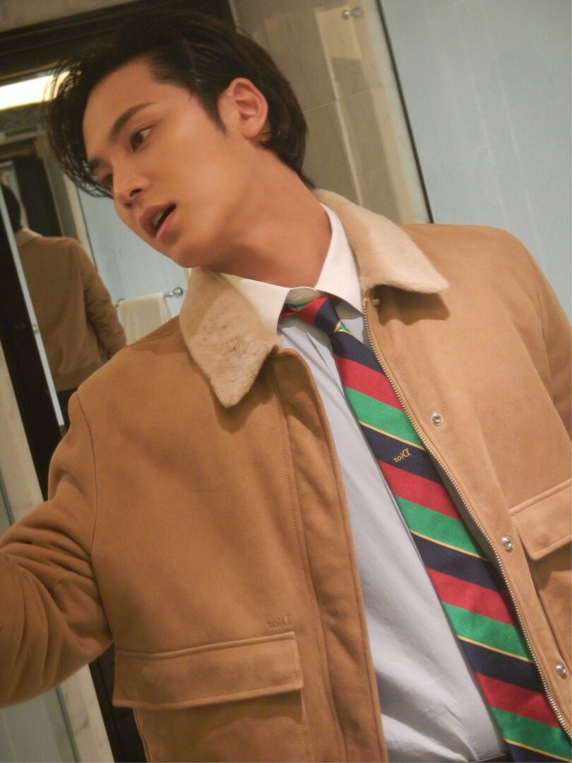 selfolssi ♤ tweet media