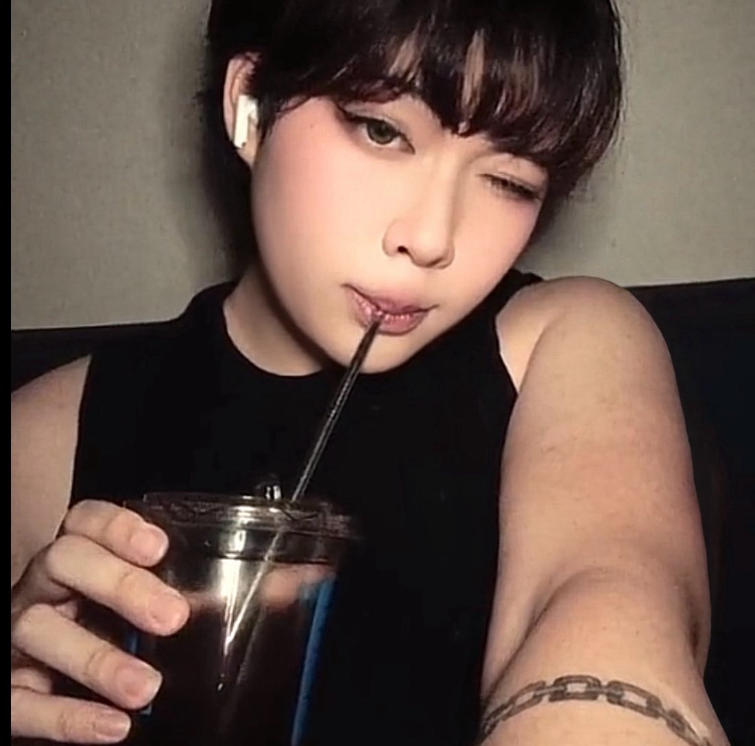 kae mercury tweet media