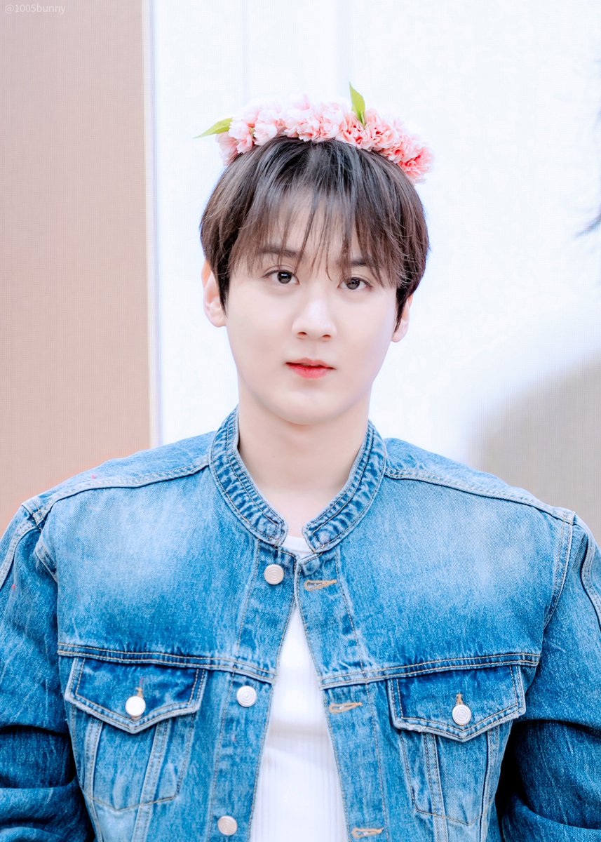 260321 헬로라이브 팬사인회
🌸🌸

#틴탑 #TEENTOP #천지 #CHUNJI