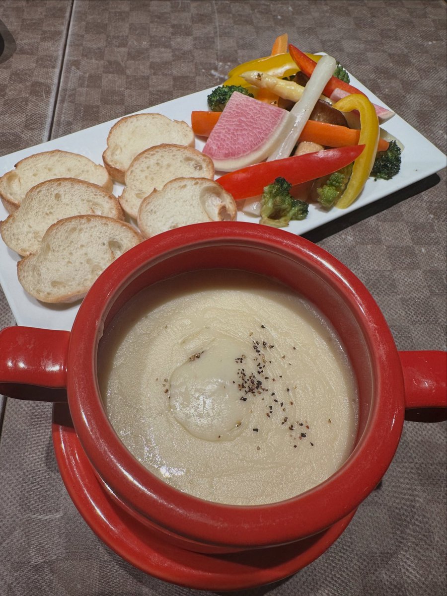 Kan's Cafe tweet media