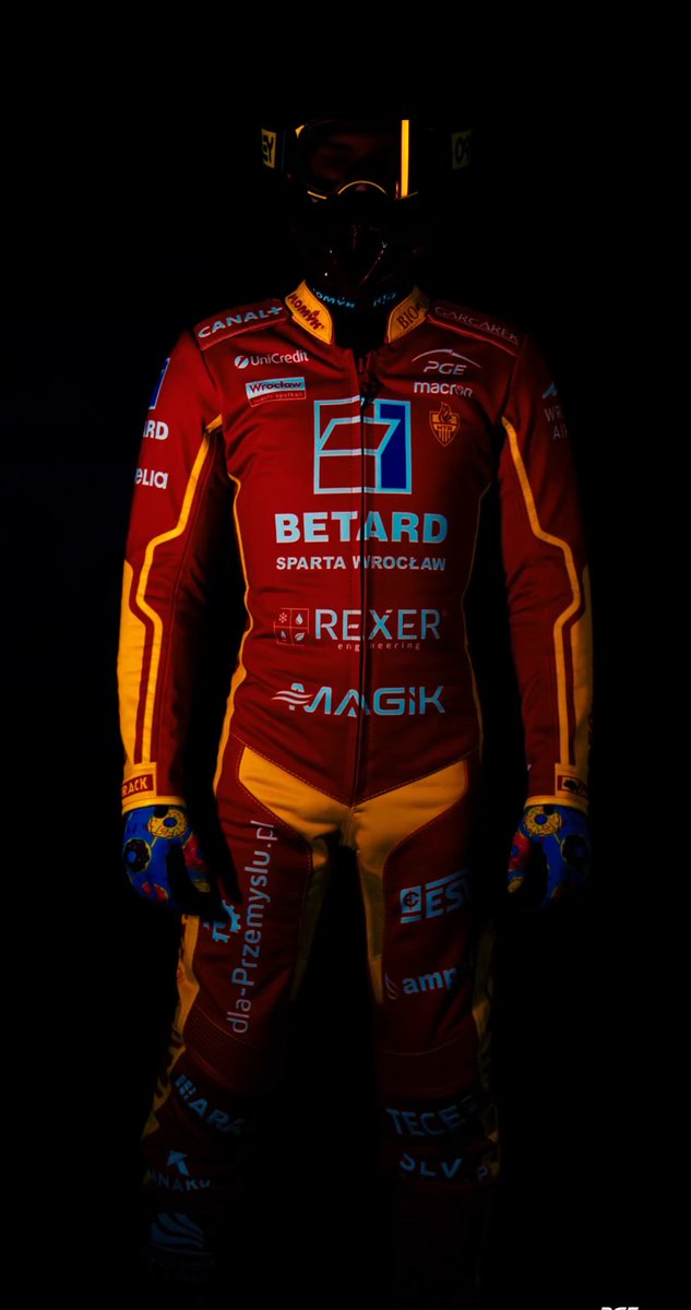 KarolK71 tweet media