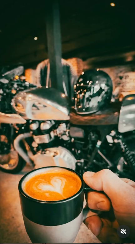 KNUCKLE HQ tweet media