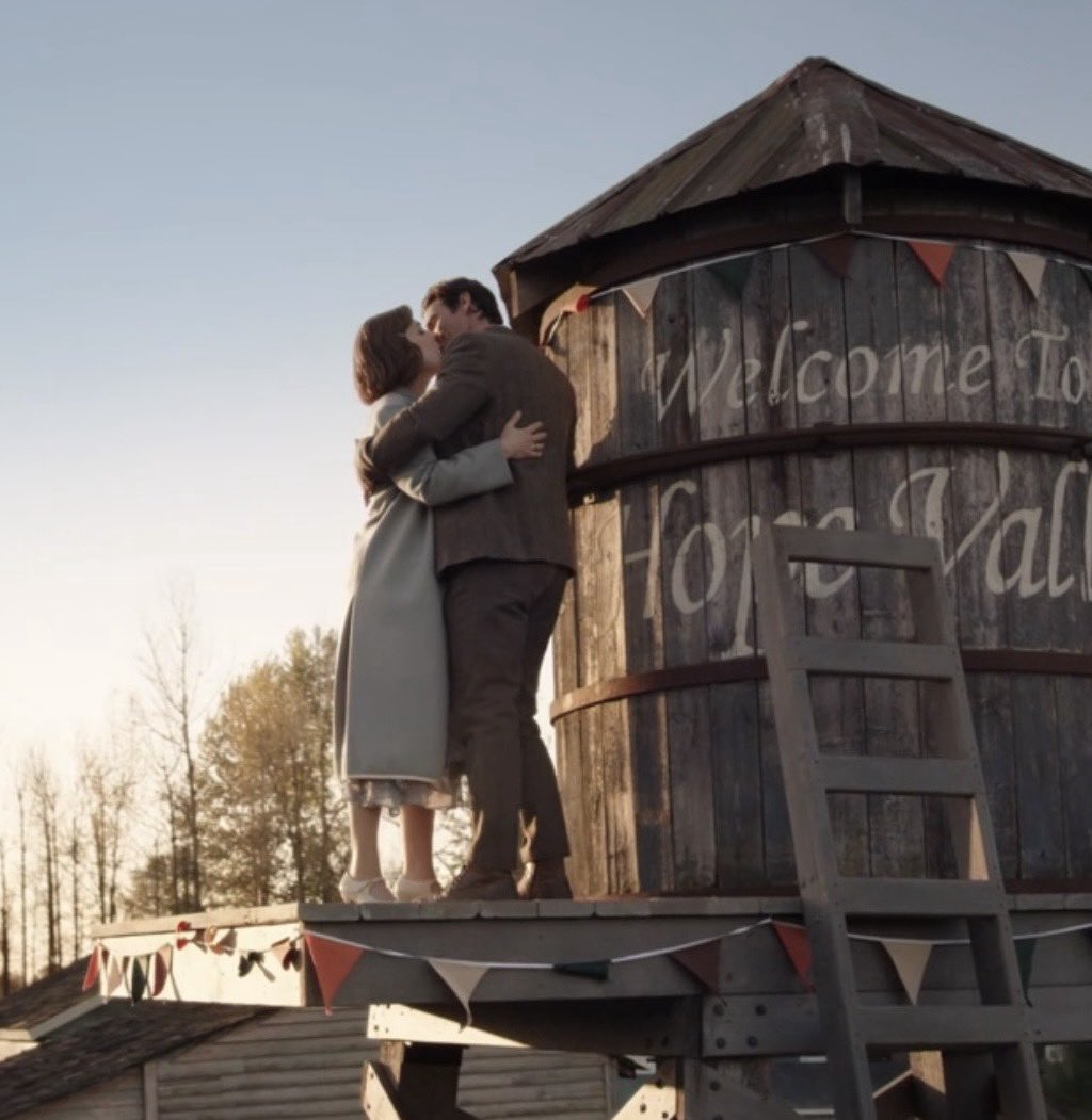 Lauren60 tweet media