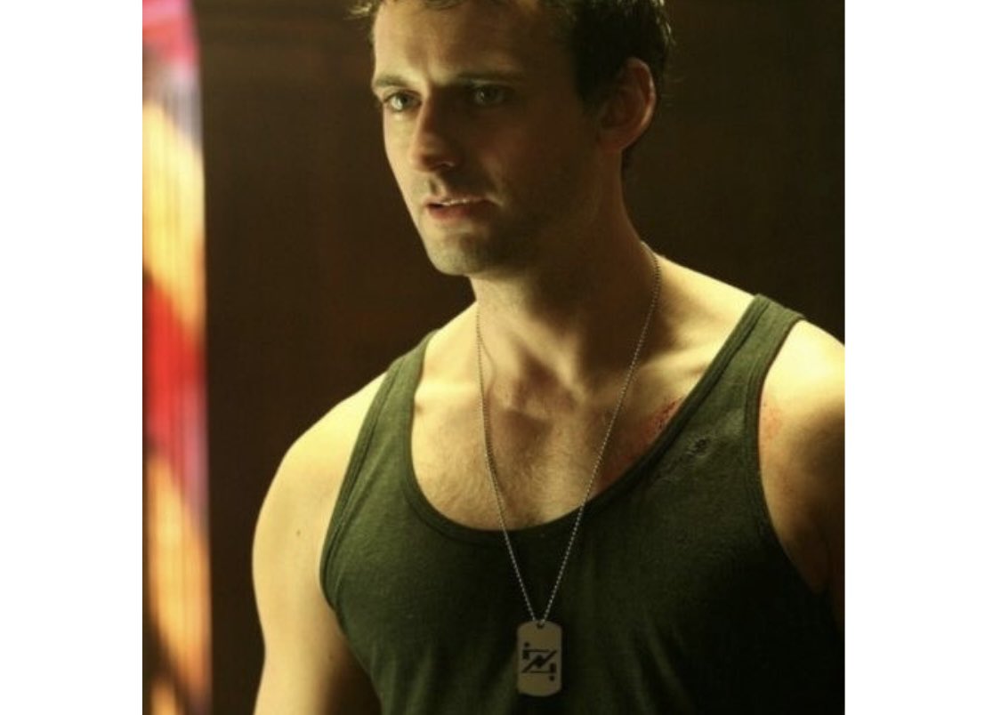 jo (9x13 persuasion defender) 🌑 tweet media