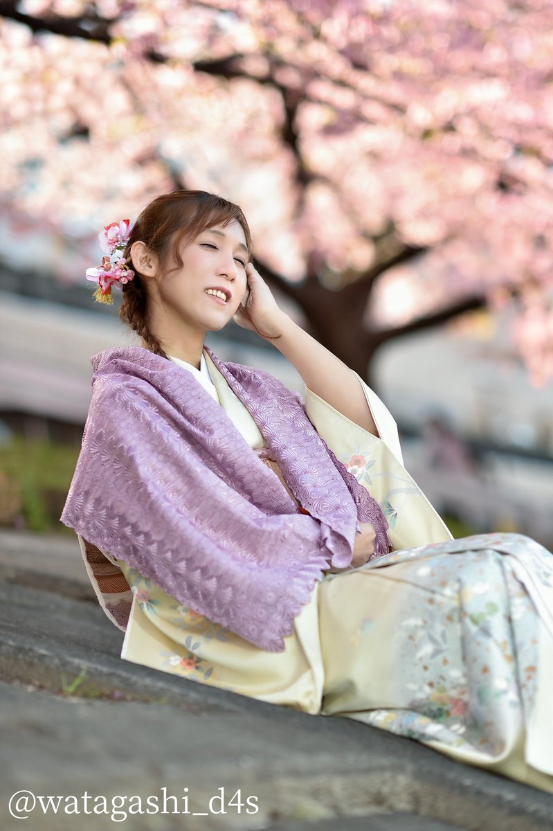 watagashi_d4s's tweet photo. 一足早い春の到来を告げる河津桜🌸
少し寒さの残る中 遠方まで お付き合い下さった Mai (@and02525)さん ありがとうございますました🙇
濃いピンクの一重の花に淡い鴬色の着物姿が夕陽と相まり とても素敵でした🌸
#ポートレート #portrait
#和服 #着物 #桜 #河津桜
#写真好きな人と繋がりたい https://t.co/YQoOykh7YN