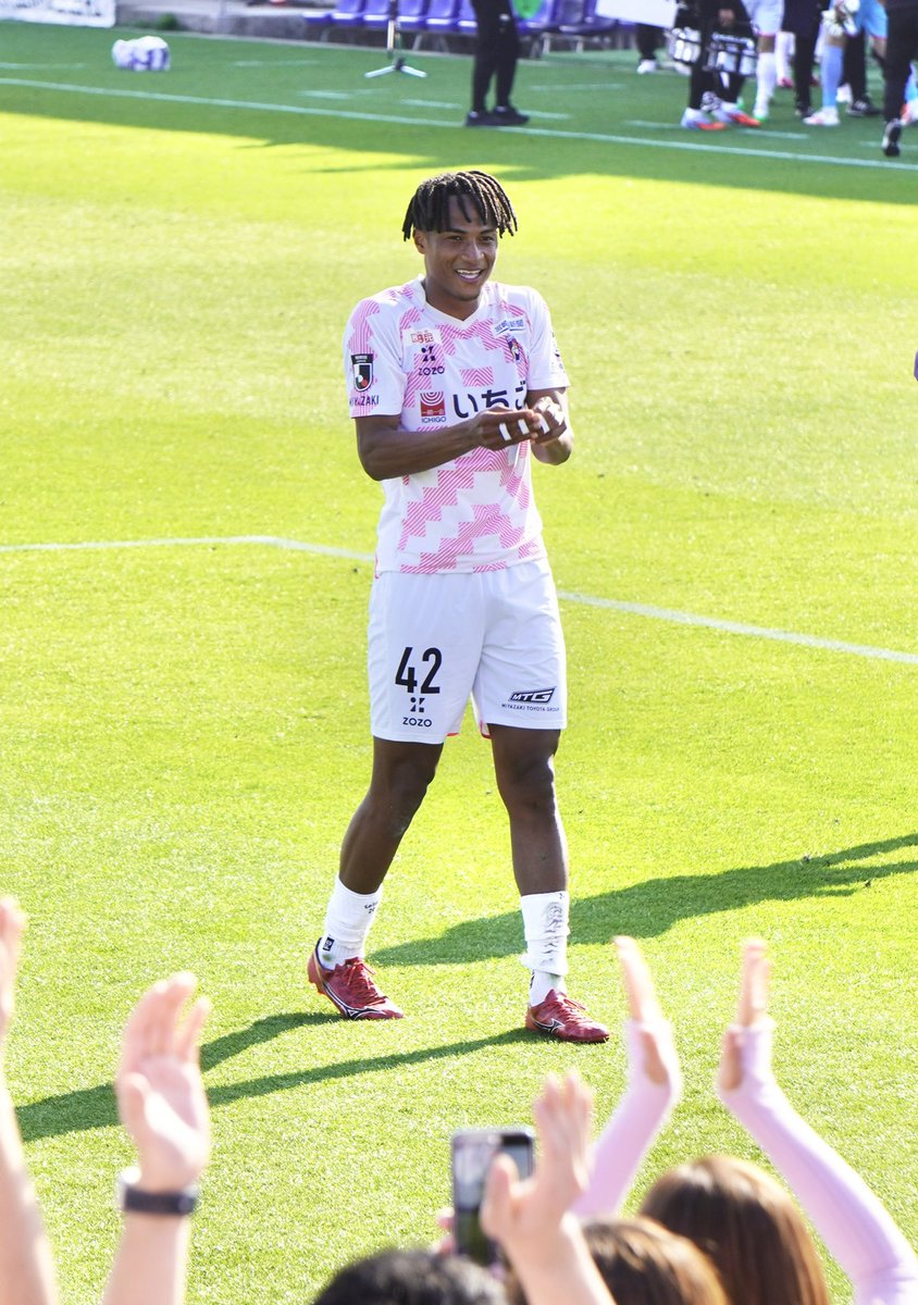 テゲバカ tweet media