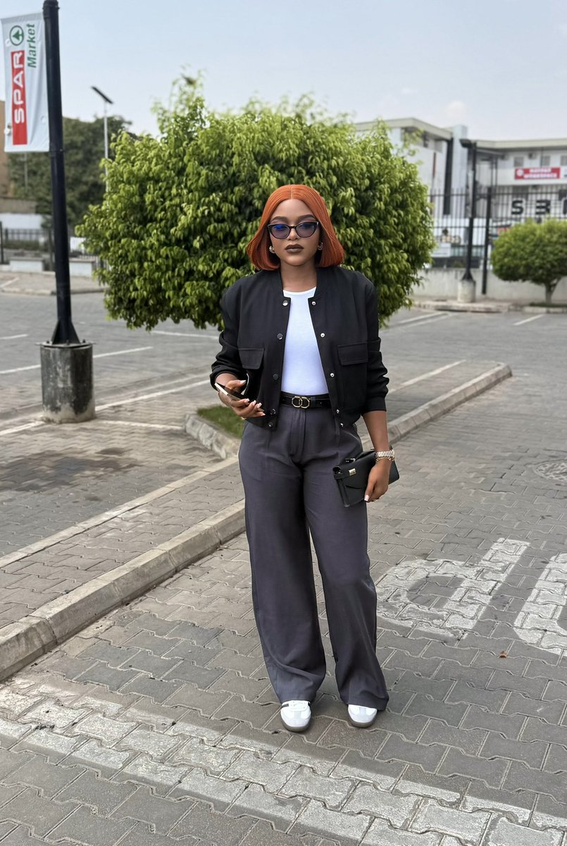 Trader Nancy tweet media