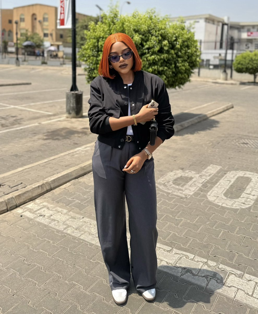 Trader Nancy tweet media