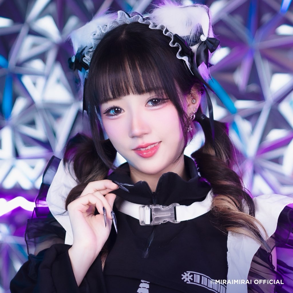 มิไรสองขวบแล้ว 🎂🥳
#Krismiraimirai #MiraiMirai