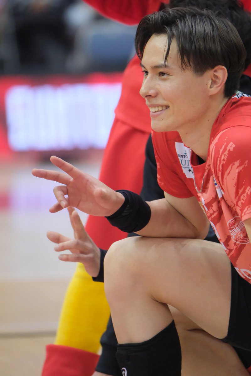 最高のアスリートの1人だと思うので、ちゃんとアスリートとしてリスペクトしてあげて欲しいとただただ心から願います。

とても優しい人の優しい気持ちが搾取されるのを見るのは心が痛む。