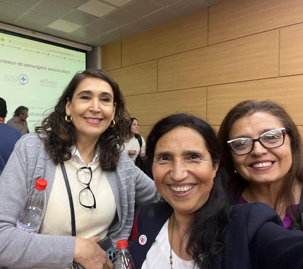 Escuela de Enfermería UTalca tweet media