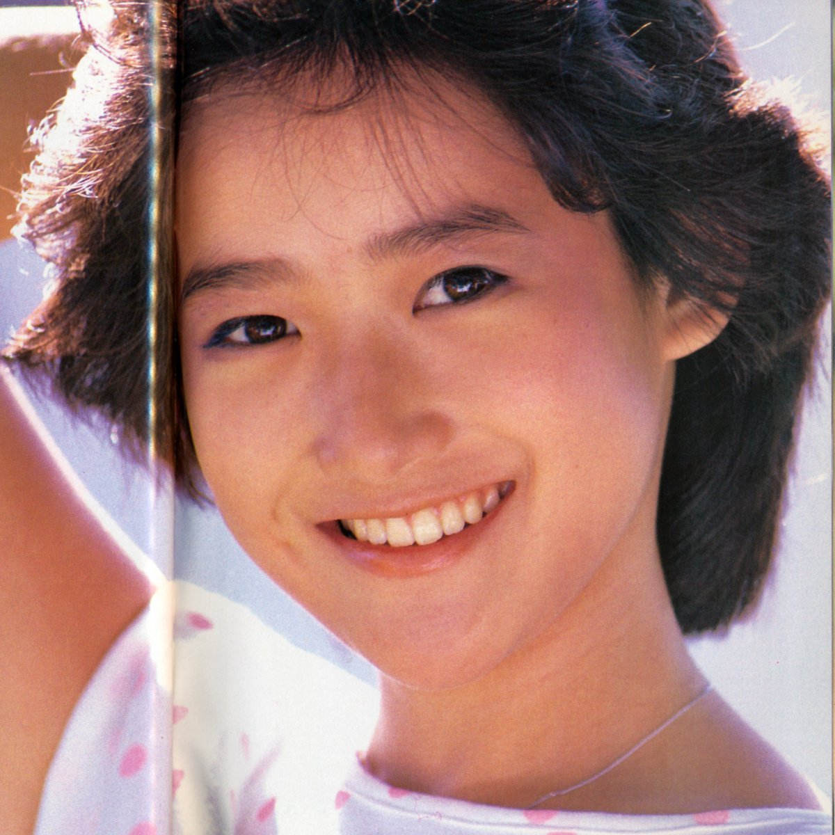 3kta0822's tweet image. 4枚のシングルを出した後の2nd AL #FAIRY 

#シンデレラ の世界観を究め尽くしたような、妖精が舞う想像の世界を描き出す楽曲と有希子さんのヴォーカル✨

1年の経験を経て充実感も漲る💫

有希子さんのアルバムの中でも最も陽的で安心安定の世界✨

この先も見たかった気もする

#岡田有希子 さん