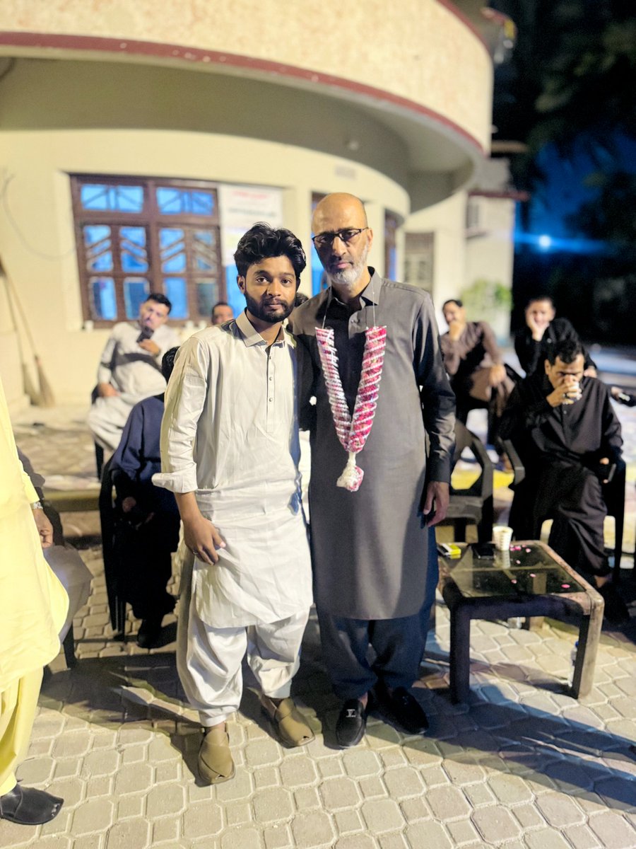 HamzaIrshadPPP's tweet photo. Umra Mubarak @rahufahmadnagori Bhai jan ❤️🥰 https://t.co/XDsq9h1V5R