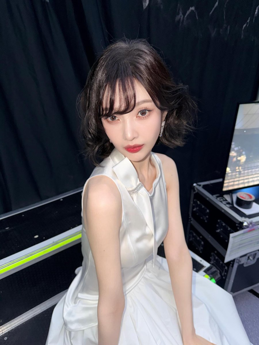 𝐍𝐨.𝟖𝟑 tweet media