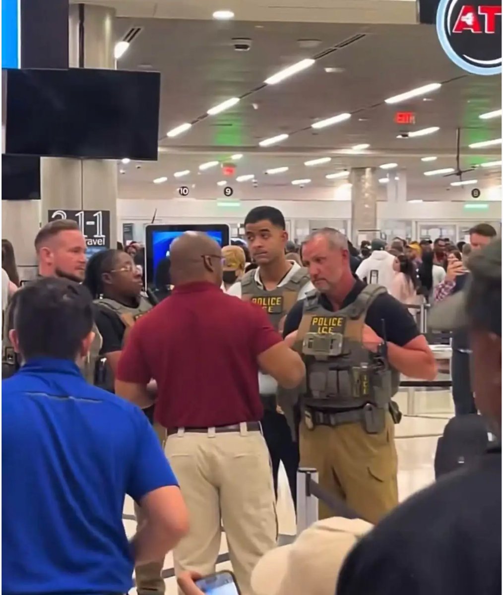 PStConservative's tweet image. ICE has arrived at the Shitlanta airport!

#SchumerShutdown