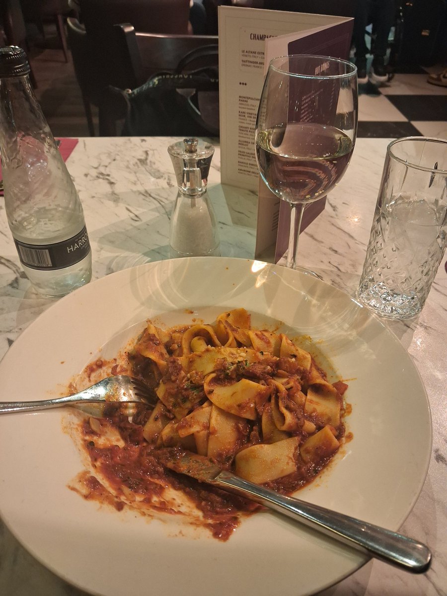 Estelle Ellis/SFA KrystalFox-Mindful Voice Actor tweet media