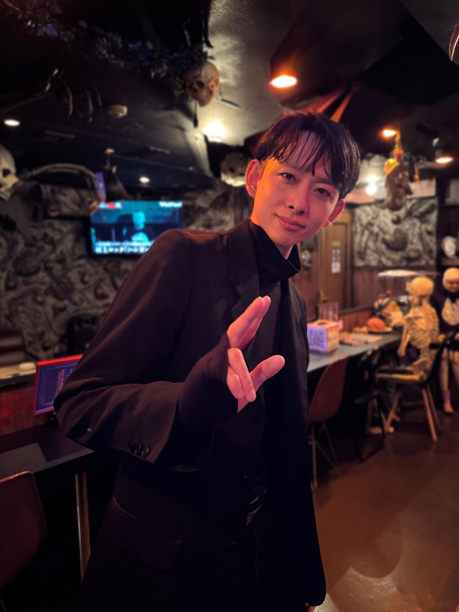 LouisLouis tweet media