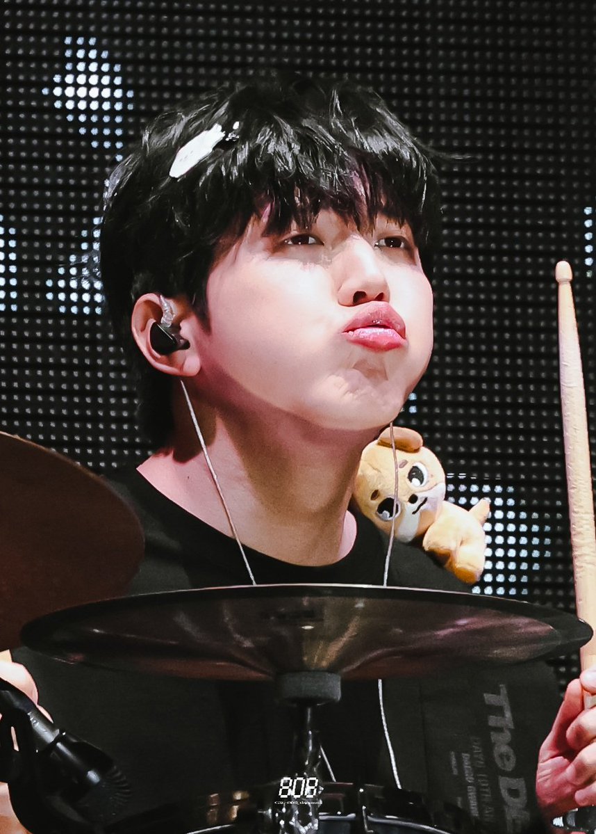 𝟖𝟎𝟖 tweet media