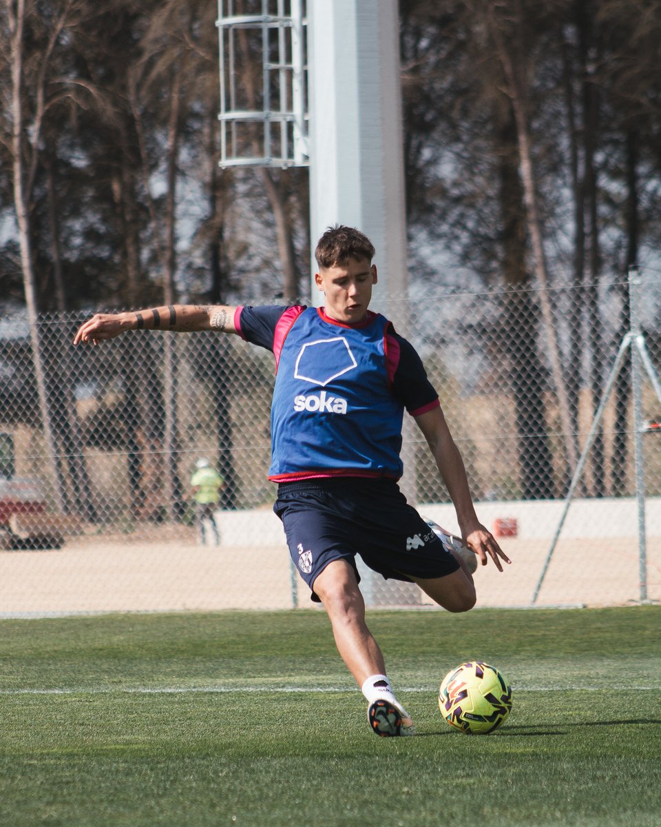 SD Huesca tweet media