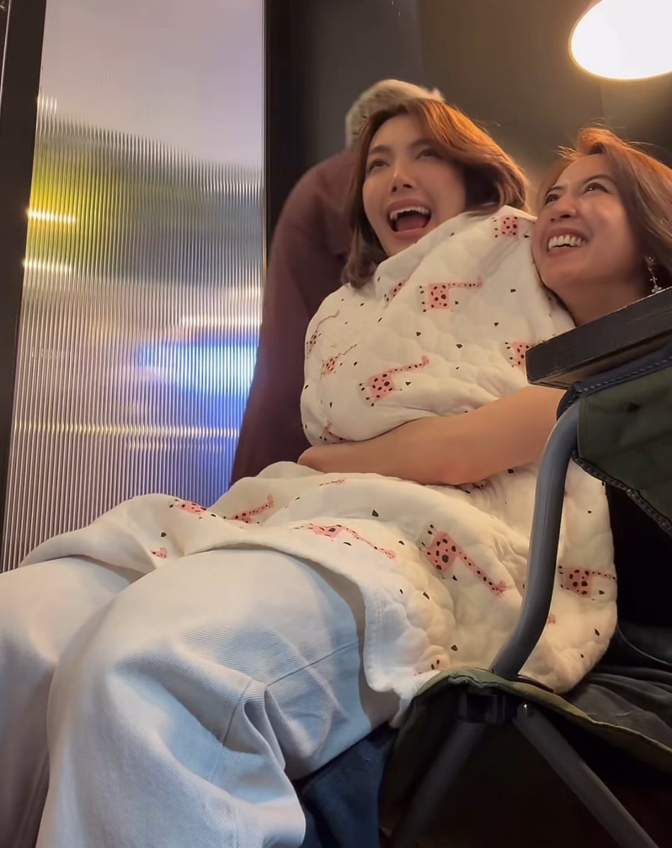 เก้ารัญชน์ tweet media