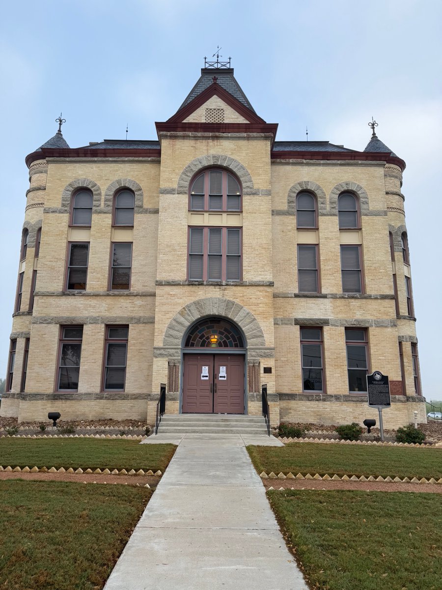 Daniel Charest tweet media