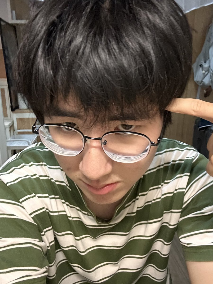 奕晴📷 tweet media