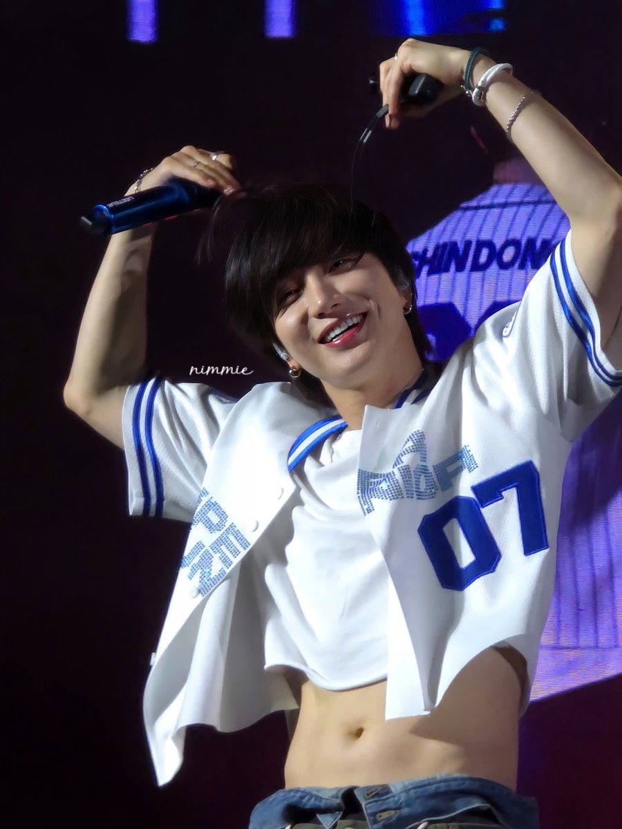 _nimbuz_'s tweet photo. 오빠는 내 하트야 ❤️
@special1004
#superjunior #슈퍼주니어 #leeteuk #이특 #SS10inHCMC #260321 https://t.co/7A99NZDlQ0