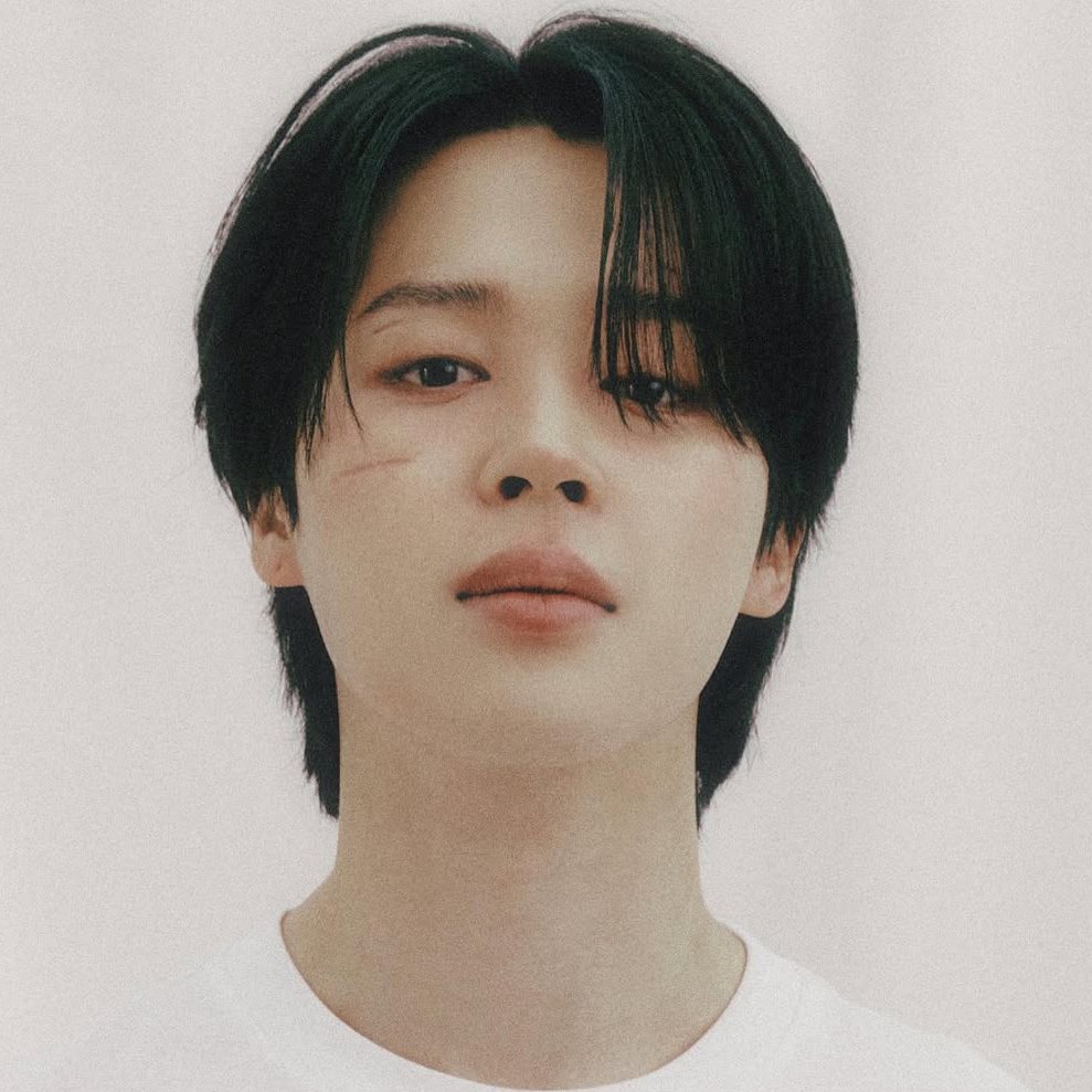sboficial's tweet photo. Há 3 anos, Jimin lançava o FACE, seu álbum de estreia solo.